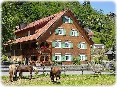 Hotel Gasthaus Schaefle Burserberg Bagian luar foto