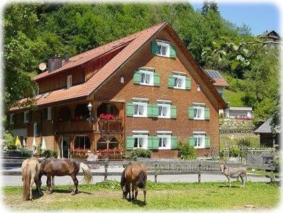 Hotel Gasthaus Schaefle Burserberg Bagian luar foto