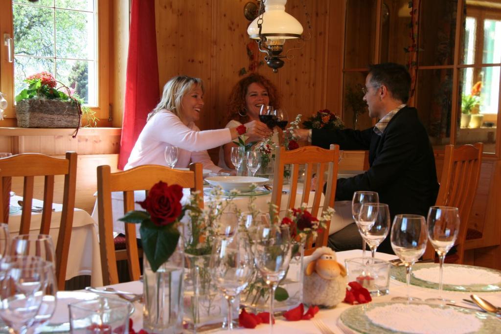 Hotel Gasthaus Schaefle Burserberg Bagian luar foto